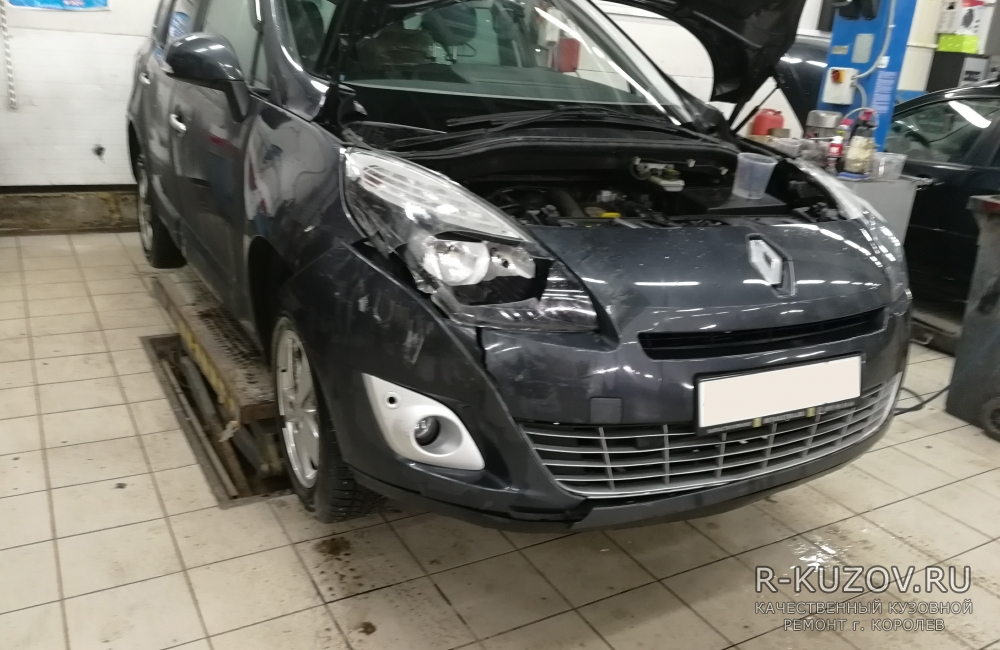 Смотреть подробности о ремонте Renault Scenic  удар в правую фару 