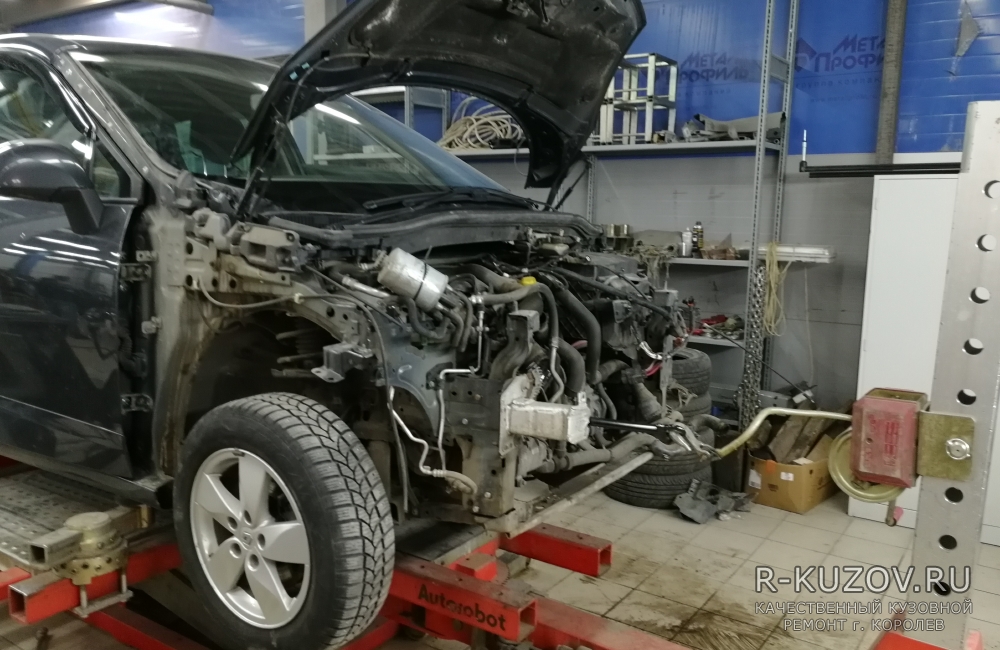 Renault Scenic  / удар в правую фару  / СТО Р-Кузов / ремонт