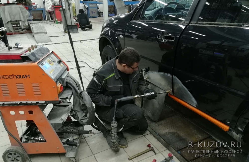 Ssangyong Rexton  / ремонт левых дверей, ремонт заднего бампера / СТО Р-Кузов / ремонт