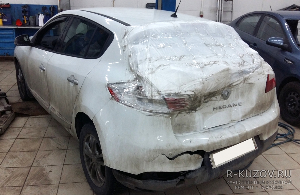 Смотреть подробности о ремонте Renault Megane III Замена заднего бампера, замена крышки багажника, ремонт задней панели.