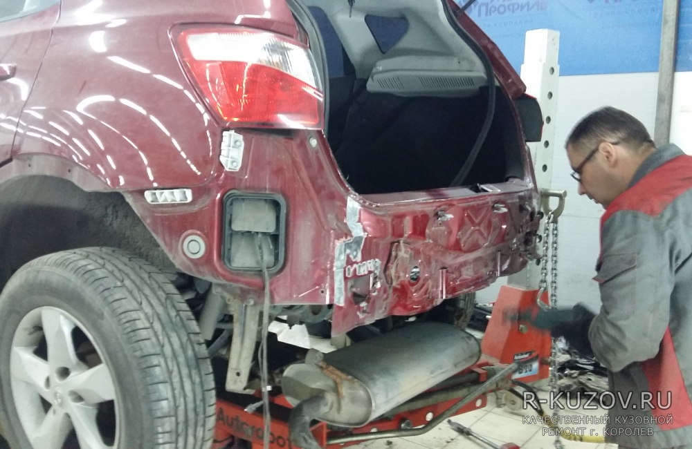 Nissan Qashqai / замена заднего бампера, замена задней панели, замена крышки багажника, покраска переднего бампера / СТО Р-Кузов / ремонт
