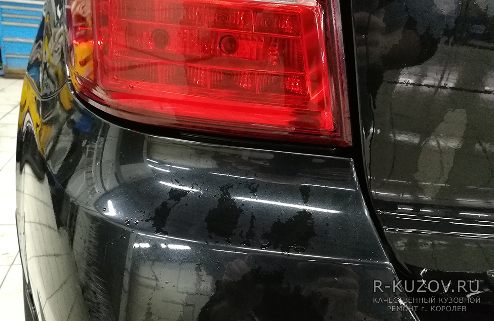 Mercedes ML W164  / ремонт правых дверей, заднего правого крыла, покраска заднего бампера / СТО Р-Кузов / до ремонта