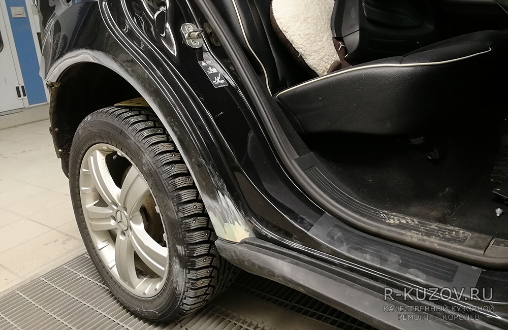 Mercedes ML W164  / ремонт правых дверей, заднего правого крыла, покраска заднего бампера / СТО Р-Кузов / ремонт
