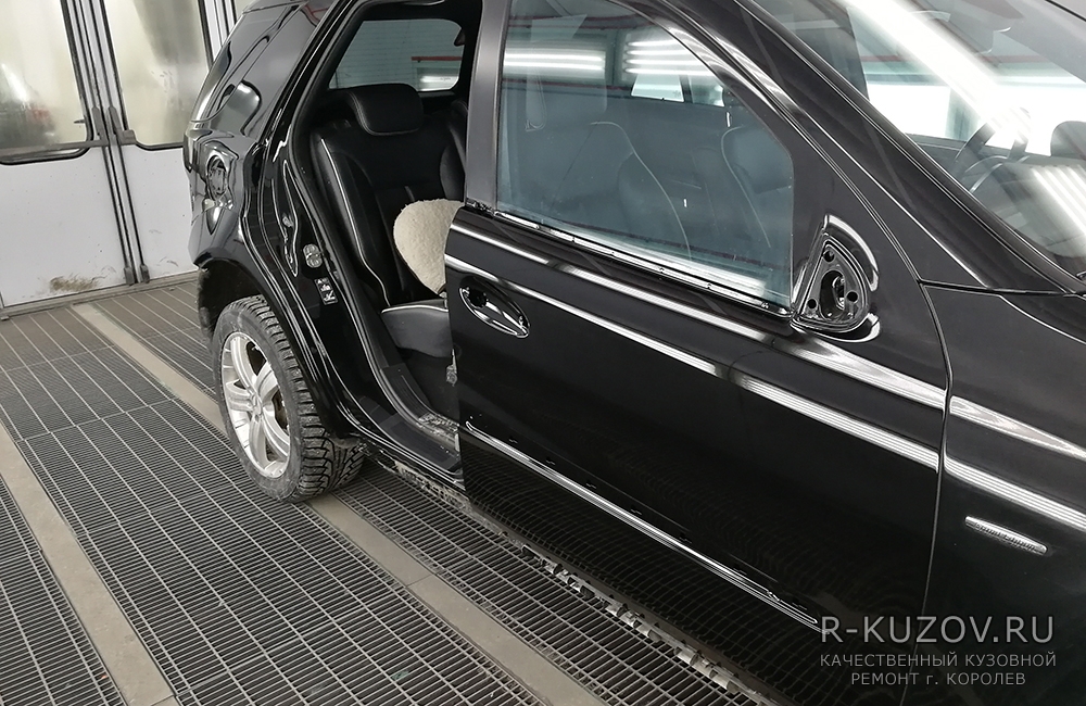 Mercedes ML W164  / ремонт правых дверей, заднего правого крыла, покраска заднего бампера / СТО Р-Кузов / ремонт