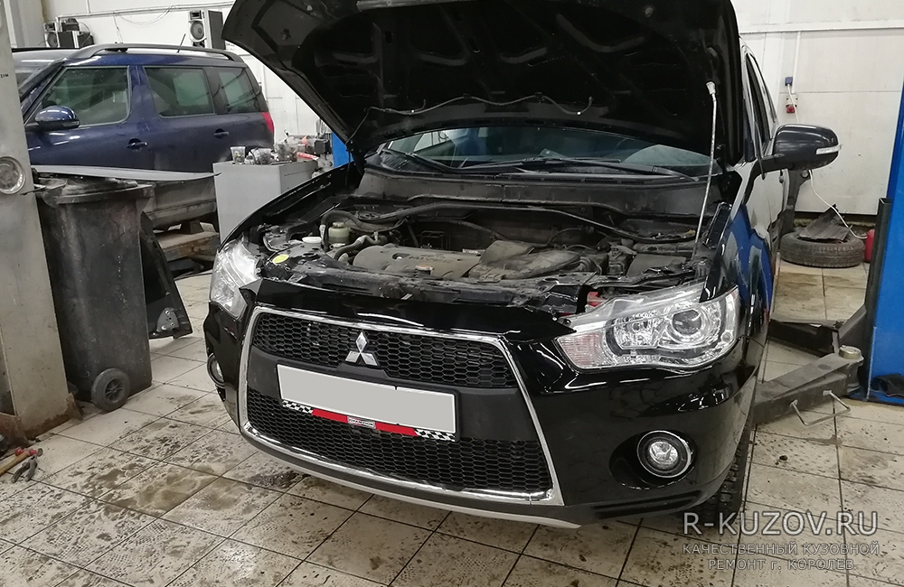 Mitsubishi Outlander XL  / замена переднего бампера  / СТО Р-Кузов / после ремонта