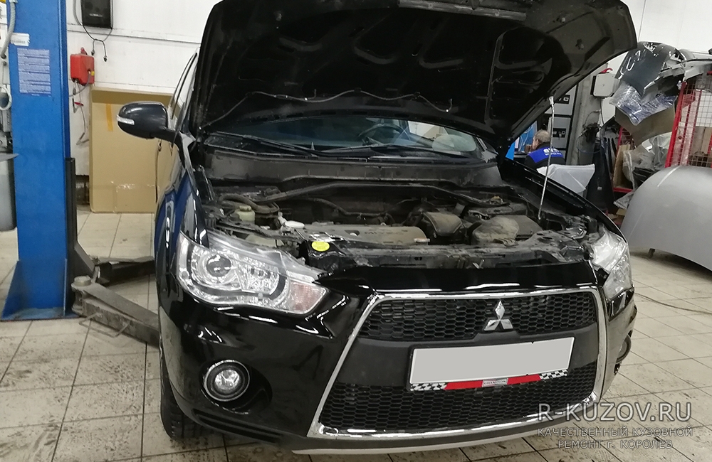 Mitsubishi Outlander XL  / замена переднего бампера  / СТО Р-Кузов / после ремонта